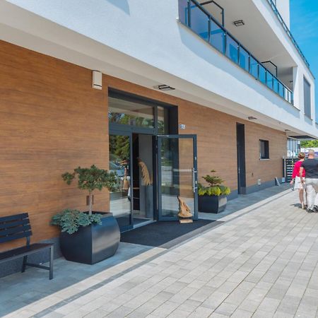 White Marina Apartamenty อุสตรอเนียมอร์สเกีย ภายนอก รูปภาพ